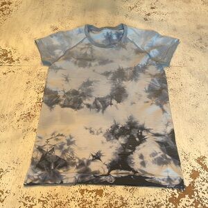 Lululemon Swiftly Tech 2.0 Short Sleeve Shirt